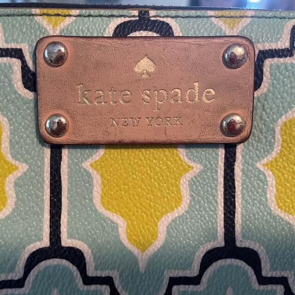 Beautiful Kate Spade Cabana Tile Lacey Accordion Wallet - Picture 1 of 7